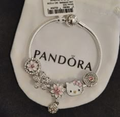 Hello Kitty Charms, Pandora Bracelet Charms Ideas, Girly Bracelets, Xoxo Jewelry, Pandora Bracelet Designs, Hello Kitty Jewelry, Hello Kitty Accessories, Wrist Jewelry, Jewelry Accessories Ideas