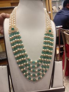 Green Beads Jewellery Designs, Green Beads Indian Jewellery, Latest Beads Jewellery Designs, Edgy Engagement Ring, Stylish Gold Earrings, Trendy Gold Necklace, Engagement Ring Non Traditional, Gold Earrings Design, Aesthetic Edgy