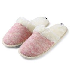 Slip your feet into these stylish slippers and have the strain on your feet melt away. These slippers feature a simple slip-on style that can be easily put on and taken off. Constructed with soft plush exterior, these slippers are cozy and fashion-forward. The soft memory foam foot-bed makes you feel like you're walking on clouds that were made just for you. You'll be extra comfortable while you relax after a long day or handle things around the house. Perfect for indoor and outdoor use, these s