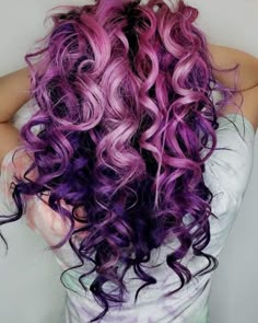 Purple And Pink Hair, Hair Color Ideas Trending, Purple Hair Color Ideas, Purple Hair Color, Dark Purple Hair, Vivid Hair Color