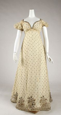 Evening Dress 1810 The Metropolitan Museum of Art Regency Dresses, Regency Clothing, Regency Gown, Regency Era Fashion, 1800s Fashion, Regency Fashion, Regency Dress, Regency Period, 19th Century Fashion