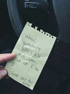 Sweet Gestures For Girlfriend, Small Gestures For Girlfriend, Small Gestures For Boyfriend, Sweet Gestures, Cute Date Ideas, Couple Things, My Kind Of Love, Romantic Things, Boyfriend Goals