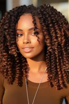 This is a great example of classic crochet braids with beautiful coppery highlights, which makes for an interesting and even tremendous look. This is a great protective style that makes you look better, and it also protects your natural hair. Click here to check out more trending crochet braids styles this year. Brunettes Hairstyles