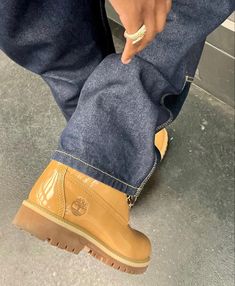 Timberland Boots Outfit, Wu Wear, Boot Fashion, Shoes Outfit Fashion, Hype Shoes, Swag Shoes, Winter Fits