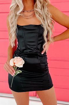 This Black, Strapless Mini Dress Is The Perfect Dress For Date Night Or Going Out With The Girls! $37, FAST AND FREE US SHIPPING! Black Strapless Mini Dress, Dress For Date Night, Dress For Date, Look Here