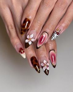 Nail Art Unique, Tortoise Nails, Year Nails, Colors Nails, Small Nails, Nail Art Gel, Nails Salon, Dope Nail Designs