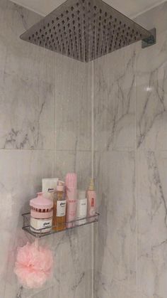 Cute Aesthetic Bathroom Ideas, Shower Astethic, Pink Shower Aesthetic, Aesthetic Shower, Girly Bathroom, Pink Lifestyle