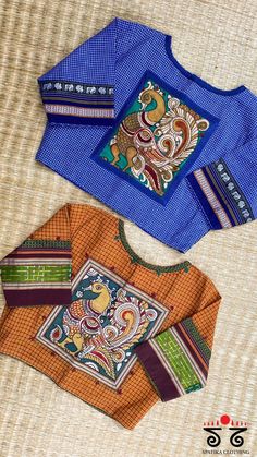 Blouses On Pattu Sarees, Sambalpuri Blouse Design, Kalamkari Prints Patterns, Hand Painted Kurtis Cotton, Spatika Clothing, Latest Cotton Blouse Pattern, Cotton Blouse Pattern, Choli Blouse Design, Long Blouse Designs