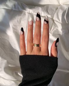 Black And White Nail, Black And White Nail Designs, Black Almond Nails, Black White Nails, White Tip Nails, Almond Nails Designs, Black Nail Designs, White Nail Designs, Black Nail