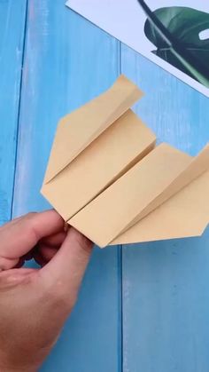 Amazing Paper Craft ideas Amazing Paper Craft Ideas, Paper Glider, Airplane Crafts, Creative Videos, Best Living Room Design, New Years Tree, Paper Craft Ideas