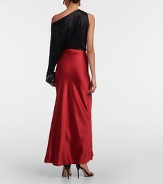 Find THE SEI Silk Satin Maxi Skirt on Editorialist. Material: 100% silk. Care instructions: dry clean. Made in China. Designer color name: Garnet. Lining: 100% silk. Closure: zipped side. Satin Maxi Skirt, Red 40, Satin Maxi, Color Names, Silk Satin, Garnet, Maxi Skirt, Color Design, Top Brands