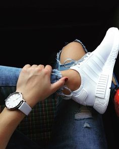 Nmd Adidas, Adidas Outfit Women, Tennis Shoes Outfit, Adidas Nmd R1, Outfit Jeans