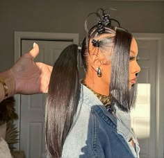 Aesthetic Hairstyles For Black Women, Exotic Hairstyles For Black Women, Bantu Knots With Ponytail, Creative Ponytails, Baddie Hairstyles Black Women, Creative Braid Styles, Old School Hairstyles, Jet Hair, Two Buns Hairstyle