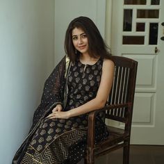 Aditi Bhatia In Suit, Suits Women Indian, Floral Dresses With Sleeves, Pink Cotton Dress, Long Kurti Designs