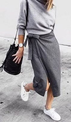 Midi Skirts Summer, Outfits Everyday, Fashion Everyday, Sneakers Fashion Outfits, Trendy Skirts, Outfit Trends, Winter Trends, Fall Street Style