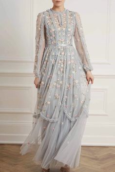 Ootd Lebaran, Hijab Trend, Hijab Gown, Kebaya Dress, Evening Party Gowns, Timeless Dress, Needle Thread