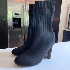 Louis Vuitton Boots Great Condition Size 9 Shoes Silhouette, Louis Vuitton Boots, Louis Vuitton Shoes, Bootie Boots, Black And Brown, Ankle Boots, Louis Vuitton, Women Shoes, Boots