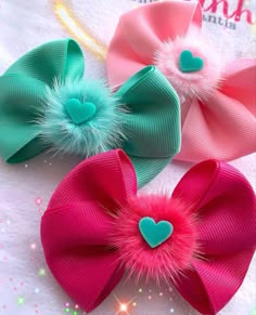 Diy Hair Bows, Diy Hairstyles, Barrettes, Tiara, Hair Bows, Diy And Crafts, Hair Clips, Kids Fashion, Hair Accessories