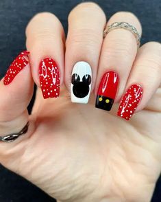 20 Awesome Mickey Mouse Nail Designs You Must Try Cute Mickey Mouse Nails, Nail Ideas Mickey Mouse, Mickey Mouse Short Nails, Mickey Mouse Inspired Nails, Mickey Mouse Gel Nails, Nail Art Designs Mickey Mouse, Winter Disney Nails, Mickey Mouse Christmas Nail Art