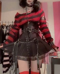 Goth Gifts, How To Impress, Pastel Goth Outfits, Goth Girl, Gothic Outfits