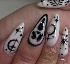 Manicure Natural, Horror Nails, Spooky Nails, Witchy Nails, Halloween Acrylic Nails, Punk Nails, Gothic Nails, Goth Nails