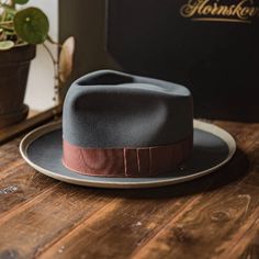 Western Hats Mens, Mens Hats Fashion Fedoras, Men’s Hats, Fedora Hat Outfits, Stetson Fedora, Men Beards, Gentlemen Style, Mens Fedora