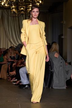 Sergio Hudson Spring 2025 Ready-to-Wear Fashion Show | Vogue Classic Fashion Pieces, Sergio Hudson, Trendy Fall Fashion, 2025 Fashion, Color Trends Fashion, Summer 2025, Fantasy Gowns, Streetwear Fashion Women, Fashion Pieces