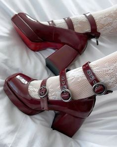 Red Mary Janes, Shoe Hacks