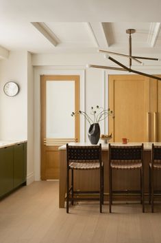 Upper West Side Apartment, Rockwell Group, La House, Working Holiday, 1920s House, Kengo Kuma, Suburban House, Warm Interior