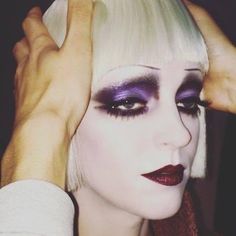 Maquillage Goth, Editorial Make-up, 1920s Makeup, Maquillage On Fleek, Drag Make-up, 80s Punk, High Fashion Makeup, Avant Garde Makeup, Theatrical Makeup