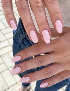 Instagram: Thalekvam Stockholm Style Nails, Girly Acrylic Nails, Shellac Nails, Girls Nails, Cute Acrylic Nails, Almond Nails, Winter Nails, Simple Nails