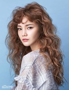 Beautiful. Curly Bangs, Curly Hair With Bangs, Long Wavy Hair, Hair Reference, Long Curly Hair, Long Curly, Curly Hair Styles Naturally, Trendy Hairstyles, Hairstyles With Bangs