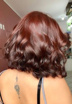 Pelo Color Chocolate, Red Hair Inspiration, Dyed Curly Hair, Cute Hair Colors, Dark Red Hair