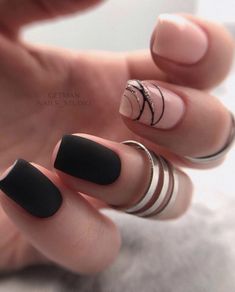 Cute Short Black Nail Designs, Black And Neutral Nail Designs, Simple Black Cat Nails, Date Nails Ideas, Nails For A Black Dress, Light Pink And Black Nails, Short Black Acrylic Nails, Spring Nail Designs 2023, Spring Almond Nails