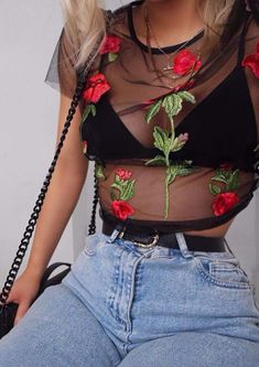 Make Your Friends Jealous With These Fashion Tips! -- Check out this great article. #FashionStyle Tops Transparentes, Harry Styles Concert Outfit, Bralette Outfit, Instagram Baddie, 90's Fashion, Looks Street Style, Punk Outfits, Outfit Trends, Inspiration Mode