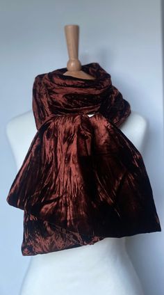 Luxurious and eye catching brown crushed velvet scarf. Extremely versatile, ideal for wrapping up in the cold weather and adds a glamorous touch to every outfit, whether it's casual or dressing up for an special occasion.  This will be perfect as a gift or a treat for yourself.  Composition: Acetate 63% and 37% Viscose Velvet Mirror Cowl, Velvet Scarf, Silk Velvet, Crushed Velvet, Pink Silk, Blue Velvet, Silk Satin, Scarf Wrap, Cold Weather