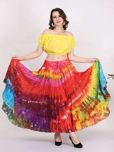 Color : Multicolor Tie Dye Materials : Cotton Skirts Pattern : 12 Yard Skirts Style : Multicolor Skirts Measure (Approx.): Waist: 30 to 56 inches (stretchable elastic) & Length: 37 inches/92cm Cotton Skirt Pattern, Tops With Skirts, Silk Dress Sleeve, Skirts Pattern, Beach Dresses Casual, Skirts Style, Short Wrap Skirt, Sari Skirt, Flamenco Skirt