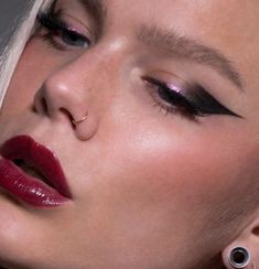 Linda Hallberg Makeup, Makeup Goals, Aesthetic Makeup, Septum Ring, Eyeliner, Makeup Looks, Hair Makeup, Nose Ring