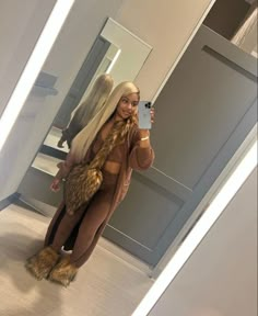 Fur Boots Outfit, Cute Birthday Outfits, Cute Lazy Day Outfits, Cute Swag Outfits, Simple Trendy Outfits, Fur Boots, Cute Everyday Outfits, Baddie Outfits Casual