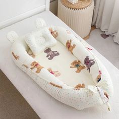 Baby nest Co sleeper newborn lounger Baby Pillow Bed, Kids Tools, Bed Nest, Newborn Baby Bedding, Newborn Bassinet, Newborn Bed, Bebe Clothing, Baby Nest Bed, Bed Bassinet