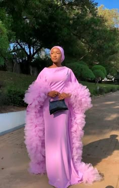 Ileya Outfits, Bubu Dresses, Emmy Red Carpet, Event Gowns, Boubou Styles For Women, Bubu Gown Styles, Emmys Red Carpet