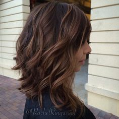 70 Balayage Hair Color Ideas with Blonde, Brown and Caramel Highlights Medium Length Brunette, Brunette Balayage Hair Medium, Medium Hair Color, Blond Balayage, Color Balayage, Balayage Hair Dark, Brunette Balayage Hair, Hair Brunette