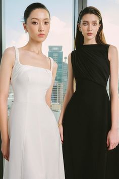 This dress is an elegant and comfortable option for any occasion. Made with high-quality cotton, the dress is soft, breathable, and perfect for all-day wear. The A-line silhouette flatters all body types, while the boat neck adds a touch of sophistication. Knitted Midi Dress, Eliza Dress, Mean Blvd, Knit Midi, Knit Midi Dress, The Boat, Designer Collection, Boat Neck, Cotton Spandex