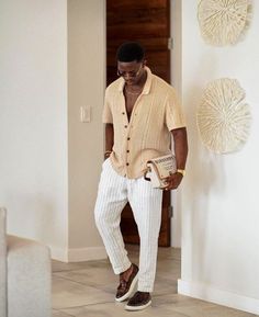 Office Old Money, Vacation Outfits Men, Old Money Fashion, Guys Fashion Casual, Mens Smart Casual Outfits, Mens Business Casual Outfits, Money Fashion, Black Men Fashion Casual, Classy Outfits Men