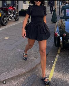 Bubble Dress Outfit, Black Dress For Summer, Ad Aesthetic, Ootd Simple, Ny Outfits, Nyc Outfits, Cute Black Dress, Bubble Skirt, Dress For Summer