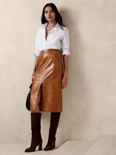 Deina Leather Midi Skirt | Banana Republic Leather Midi Skirt Outfit, Leather Pencil Skirt Outfit, Skirt Outfit Fall, Linen Style Fashion, Brown Leather Skirt, Leather Skirt Outfit, Midi Skirt Outfit, Pencil Skirt Outfits, Utilitarian Style