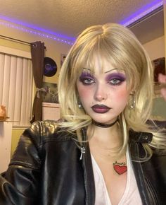 Chucky Hairstyles, Tiffany Chucky Costume, Tiffany Valentine Makeup, Tiffany Makeup, The Bride Of Chucky, Bride Of Chucky Makeup, Chucky Makeup, Tiffany Chucky