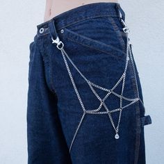 *14" Pocket Chain *Garter Detail Strap *Stainless Steel or 18K Gold Plated Option *Handmade in Los Angeles Y2k Outfits Codes, Y2k Outfits Black Women, Y2k Outfits Black, Plus Size Y2k Outfits, Birthday Y2k, Couple Y2k, Outfits Japan, Chain Garter, Outfits Cargo