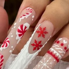 2023 Winter Nails, Nailart Winter, Whittier Blvd, Snowflake Nails, Trendy Nail, Elegant Nails, Christmas Nail Designs, Kylie Cosmetics, Nails On Fleek