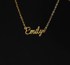 18k gold plated Emily nameplate necklace.  Length: 45cm, adjustable. Emily Name, Name Chain, Glamour Jewelry, Name Pendant, Nameplate Necklace, 11th Birthday, Birthday Wishlist, Name Gifts, Minimalist Necklace